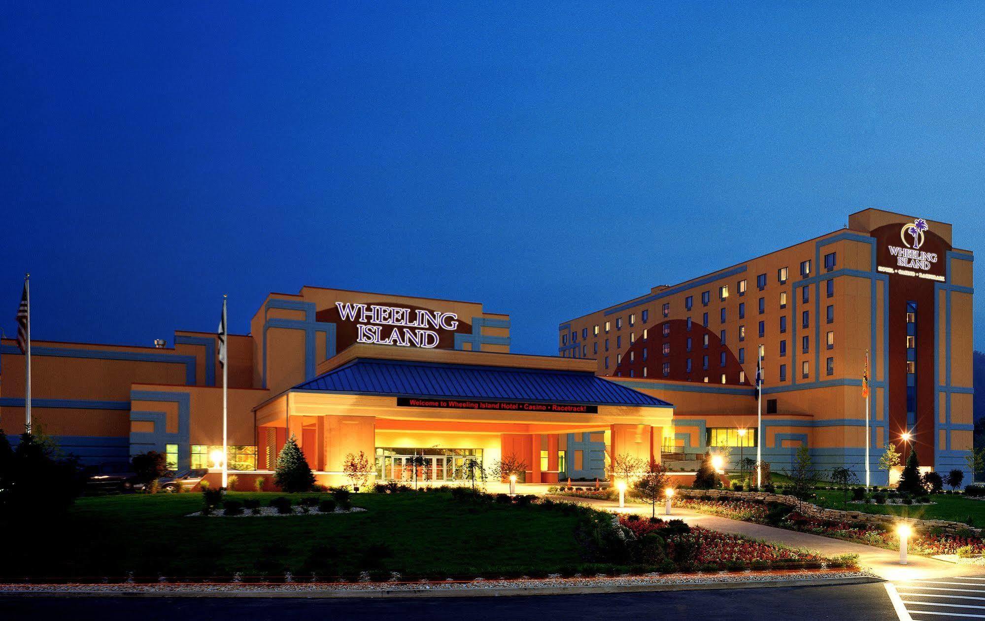 Wheeling Island Hotel-Casino-Racetrack Exterior photo